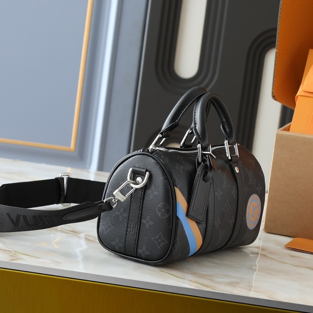 Louis Vuitton Keepall Bandoulière 25 Mon Monogram Eclipse Shoulder Bag Black 25cm P01942 - Image 3