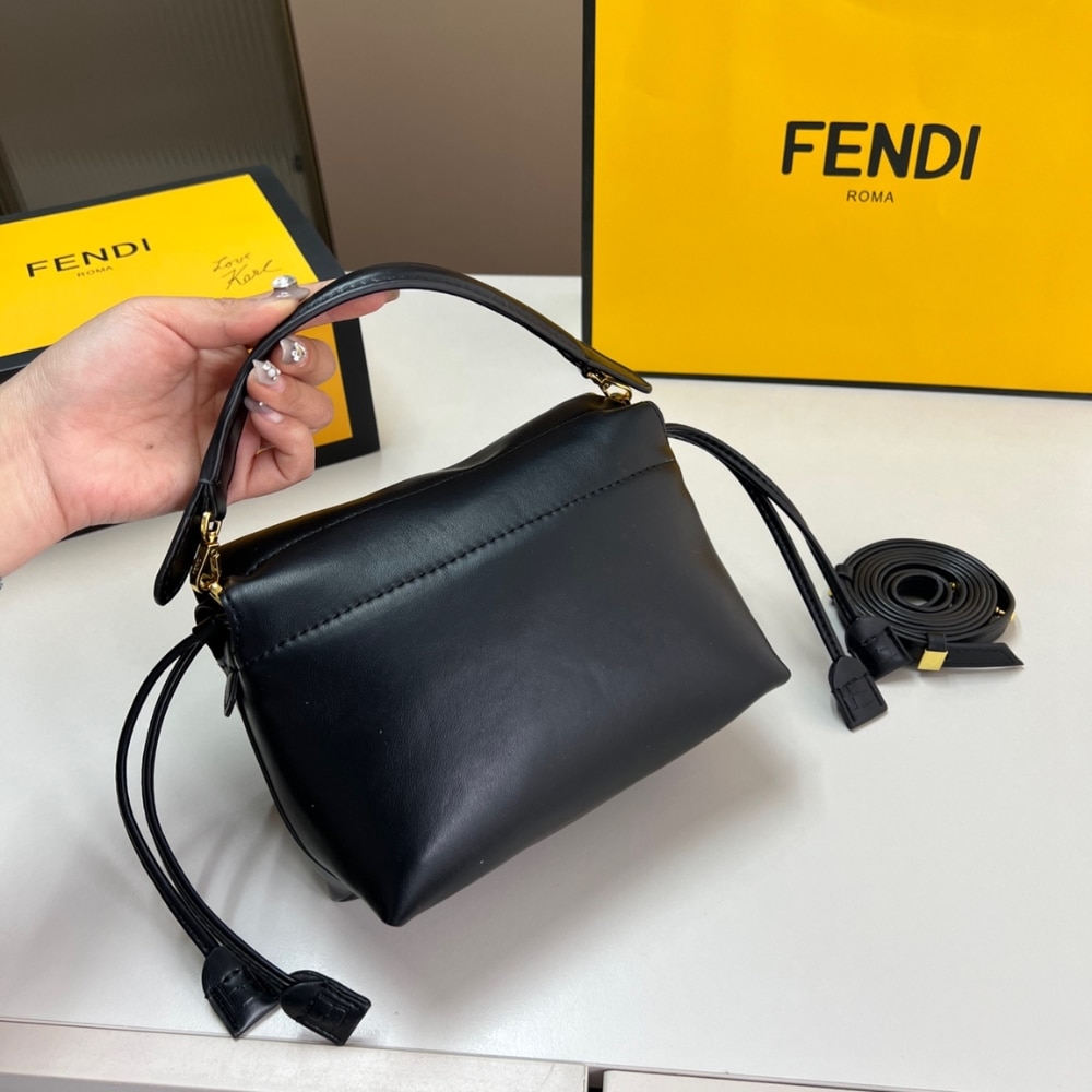 Fendi Mamma Baguette Small Leather Shoulder Bag Black 18Cm 8Bs105Abvef0Kur - Image 5