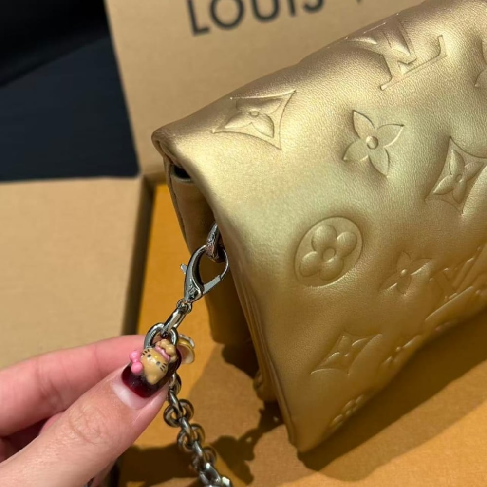 Louis Vuitton Pochette Coussin Monogram Embossed Crossbody Bag Gold 20Cm M80999 - Image 7