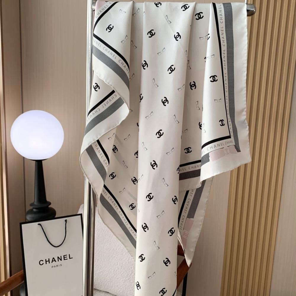 Chanel Square Scarf Jacquard Silk Twill Ecru Black And White 90cm AAA777 B19447 NAFFT - Image 6