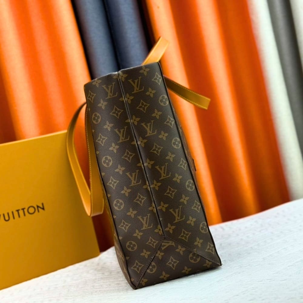 Louis Vuitton Shopper Tote MM Monogram Brown 40Cm - Image 4