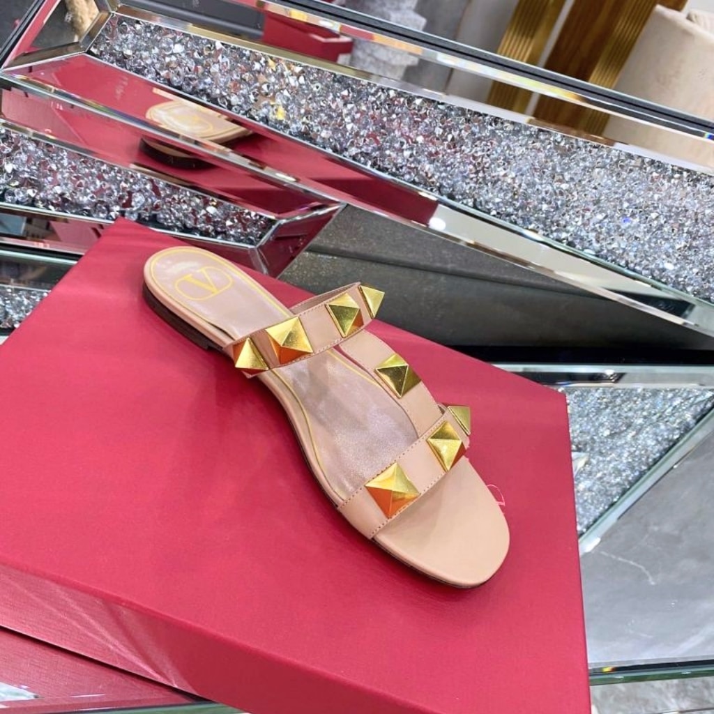Valentino Flat Roman Stud Slide Sandal 5mm Beige 5W2S0BU9ZWM GF9 - Image 3