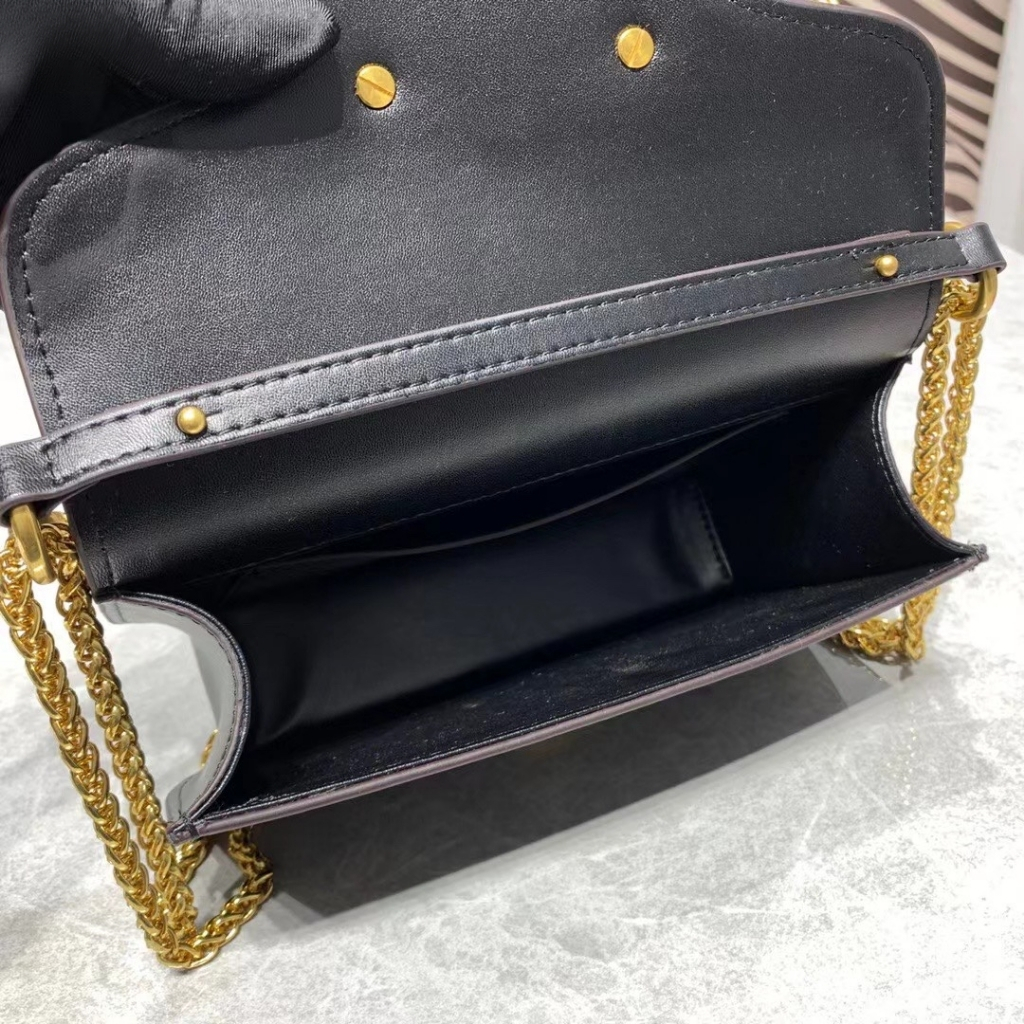 Valentino Garavani Locó Small Shoulder Bag In Black 20cm 7W2B0K53ZXL 0NO - Image 4