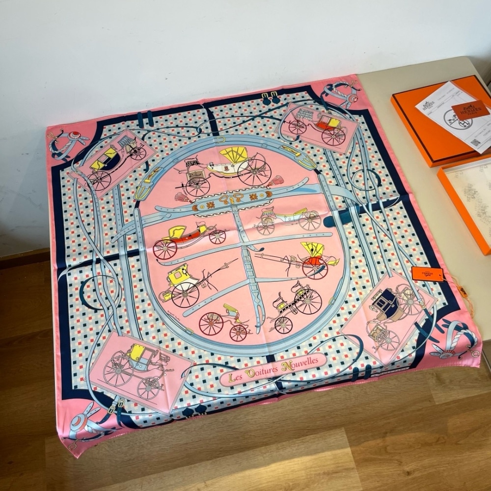 Hermes Les Voitures Nouvelles Silk Twill Scarf Rose Bonbon And Blue 90cm H984108S 01 - Image 2