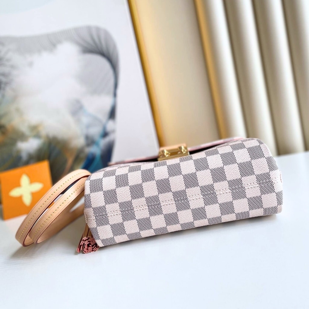 Louis Vuitton Croisette Damier Azur Shoulder Bag Beige 24Cm N41581 - Image 4