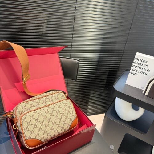 Alternative view of Gucci GG Emblem Small GG Monogram Canvas Crossbody Bag Beige And Brown 23Cm 821160 FAED3 9786