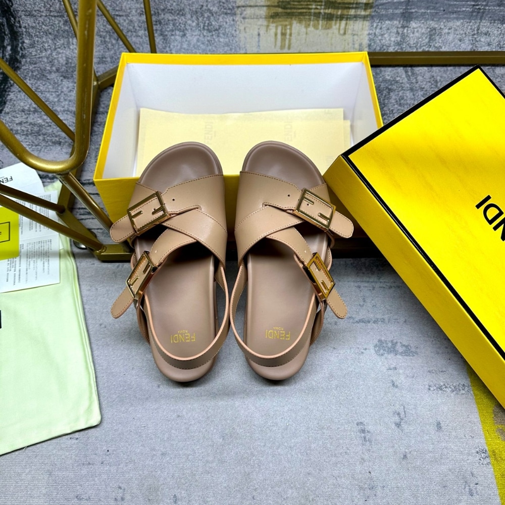 Fendi Feel Triple-Band Leather Slides Beige 8x8647na7f0qb8 - Image 3