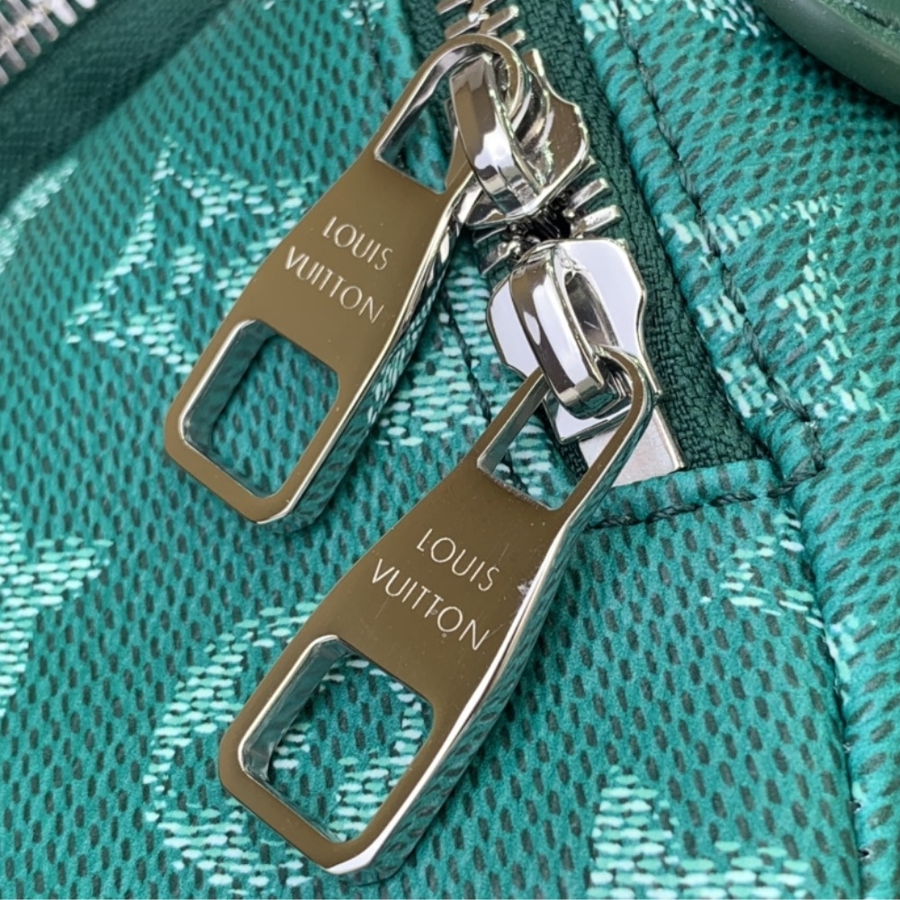 Louis Vuitton Rush Bumbag Monogram Heritage Green 30Cm M12867 - Image 7