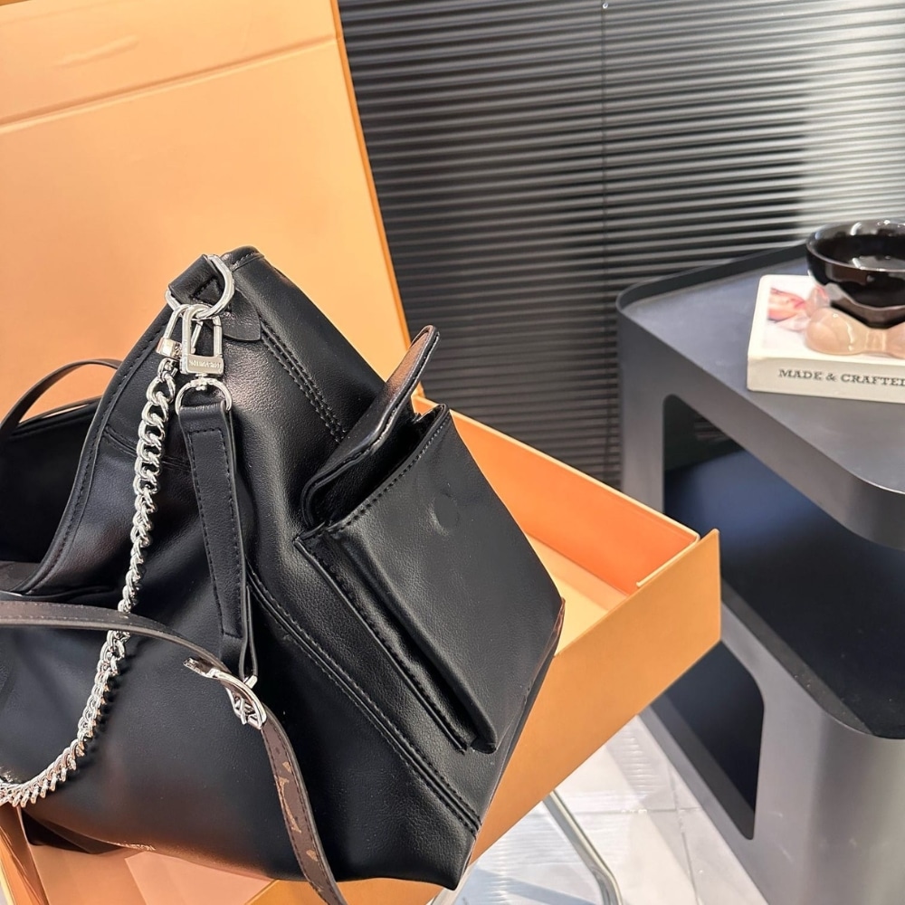 Louis Vuitton Carryall Cargo Vibe PM Leather Shoulder Bag Black 34Cm M24861 - Image 4