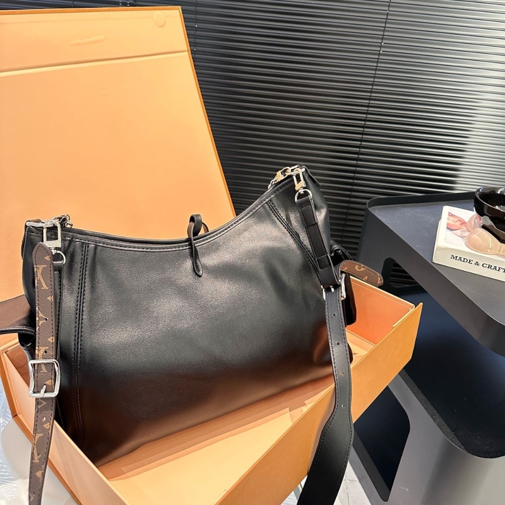 Louis Vuitton Carryall Cargo Vibe PM Leather Shoulder Bag Black 34Cm M24861 - Image 8