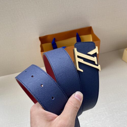 Alternative view of Louis Vuitton Initiales Belt In Blue Gold Metal4Cm