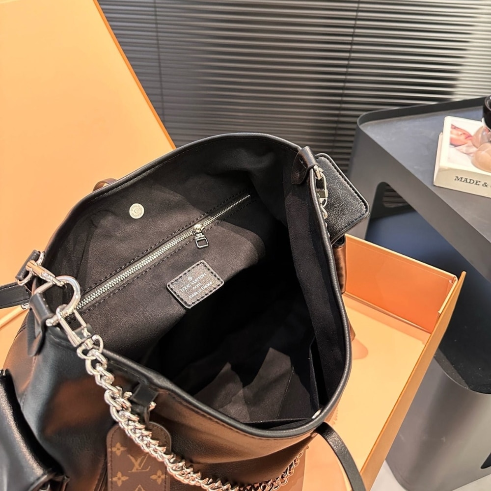 Louis Vuitton Carryall Cargo Vibe PM Leather Shoulder Bag Black 34Cm M24861 - Image 10