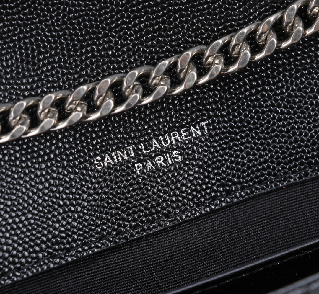 Saint Laurent Envelope Small Quilted Grain De Poudre Embossed Leather Silver Hardware Crossbody Bag Black 21cm 600195BOW921000 - Image 7