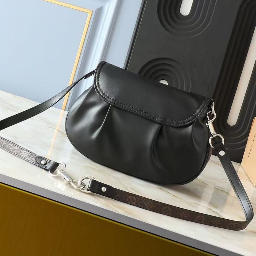 Louis Vuitton Sunset Vibe LV Vibe Shoulder Bag Black 27Cm M12192 - Image 10