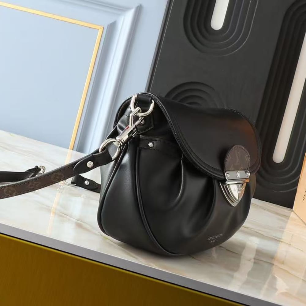 Louis Vuitton Sunset Vibe LV Vibe Shoulder Bag Black 27Cm M12192 - Image 4