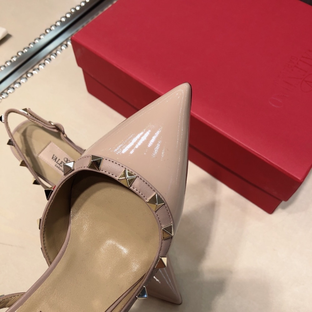 Valentino Garavani Rockstud Slingback Pump Patent Leather Beige 85mm - Image 5