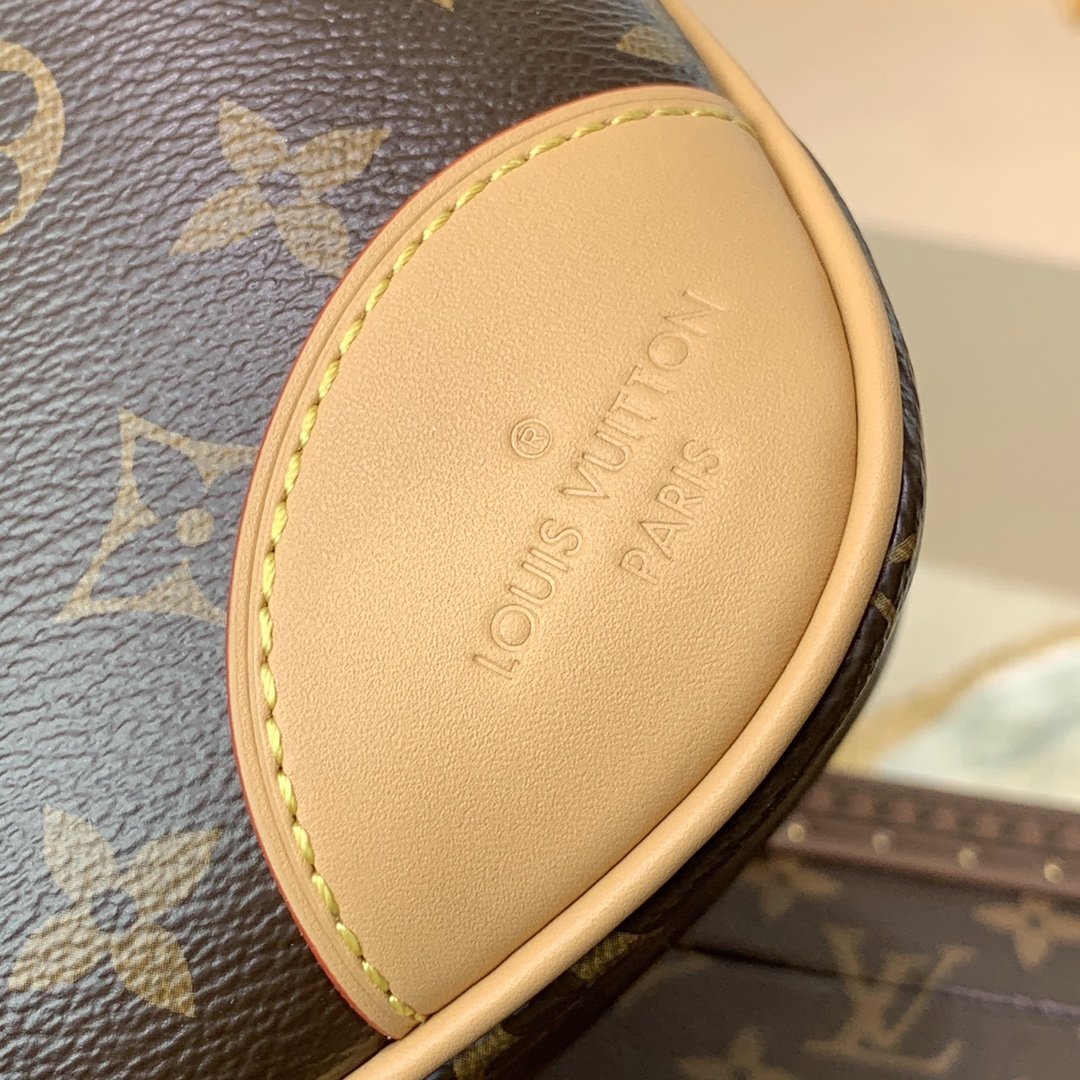 Louis Vuitton Boulogne PM Monogram Canvas Shoulder Bag Natural 26cm M45832 - Image 6