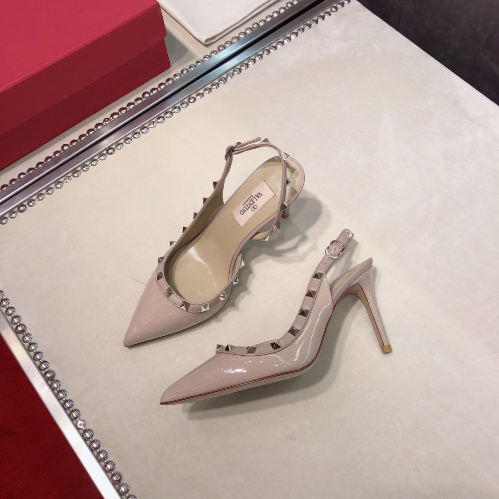 Valentino Garavani Rockstud Slingback Pump Patent Leather Beige 85mm - Image 6