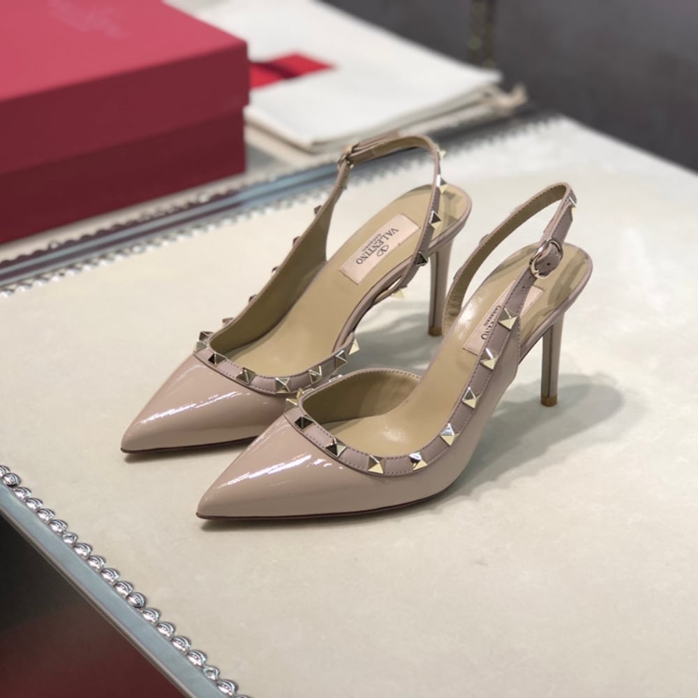 Valentino Garavani Rockstud Slingback Pump Patent Leather Beige 85mm - Image 2