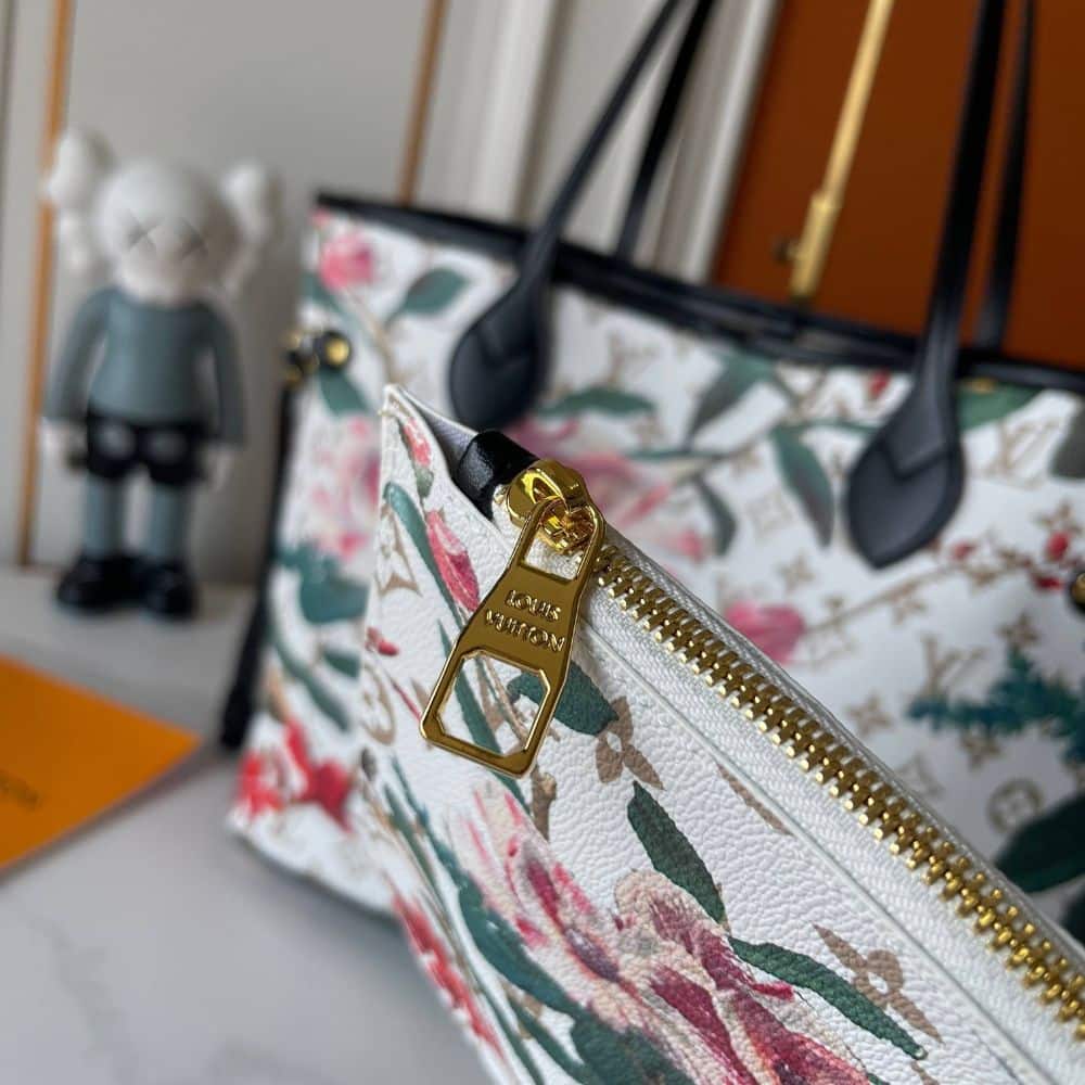 Louis Vuitton Neverfull MM Monogram Canvas Tote Bag Dune 32cm - Image 5