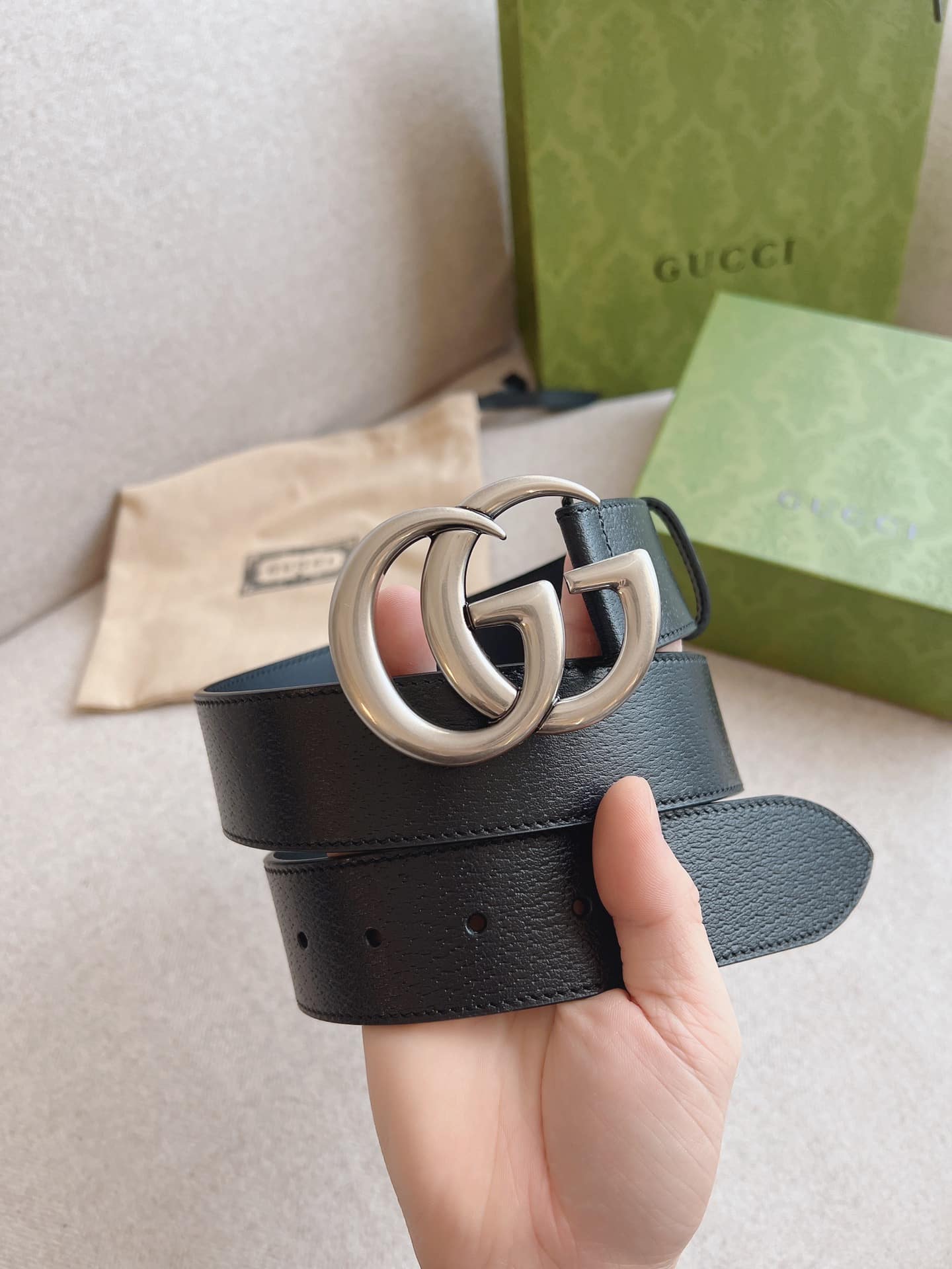 Gucci GG Marmont Silver Logo Leather Belt Black 40Mm - Image 5