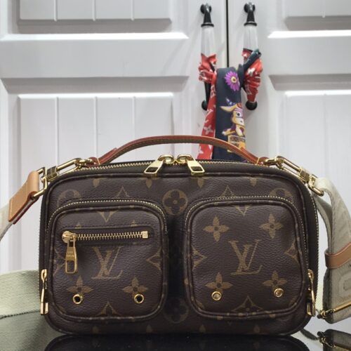 Alternative view of Louis Vuitton Utility Crossbody Bag Monogram Canvas Brown 18cm M80446