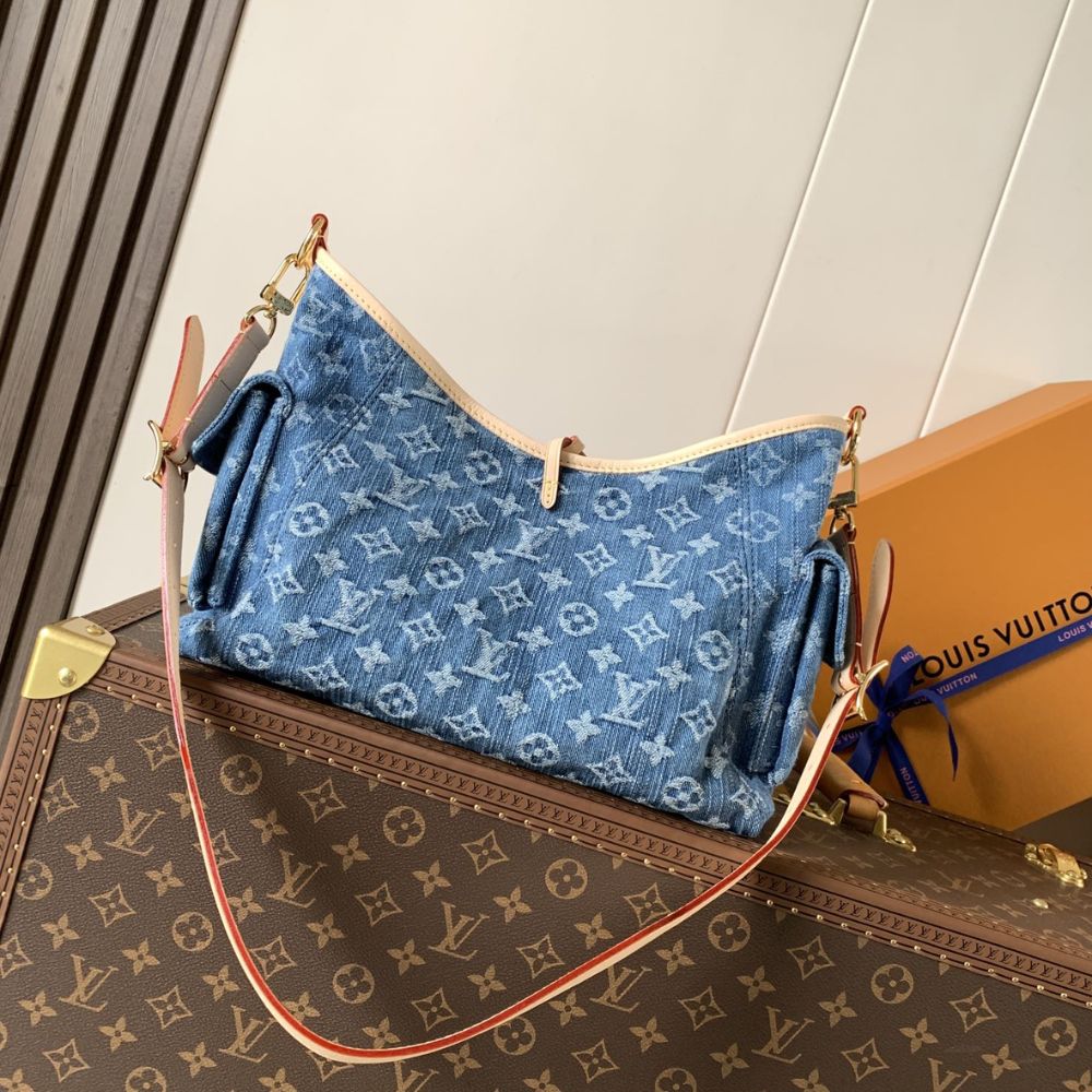 Louis Vuitton Carryall Cargo PM Blue Denim 33Cm - Image 3