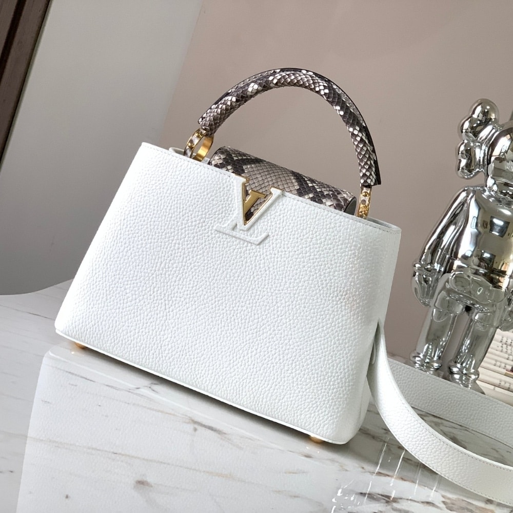 Louis Vuitton Capucines BB Grained Leather Top Handle Bag White 27cm - Image 2