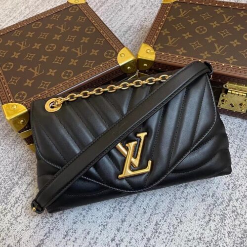 Alternative view of Louis Vuitton New Wave Chain Bag Mm Black 24Cm M58552