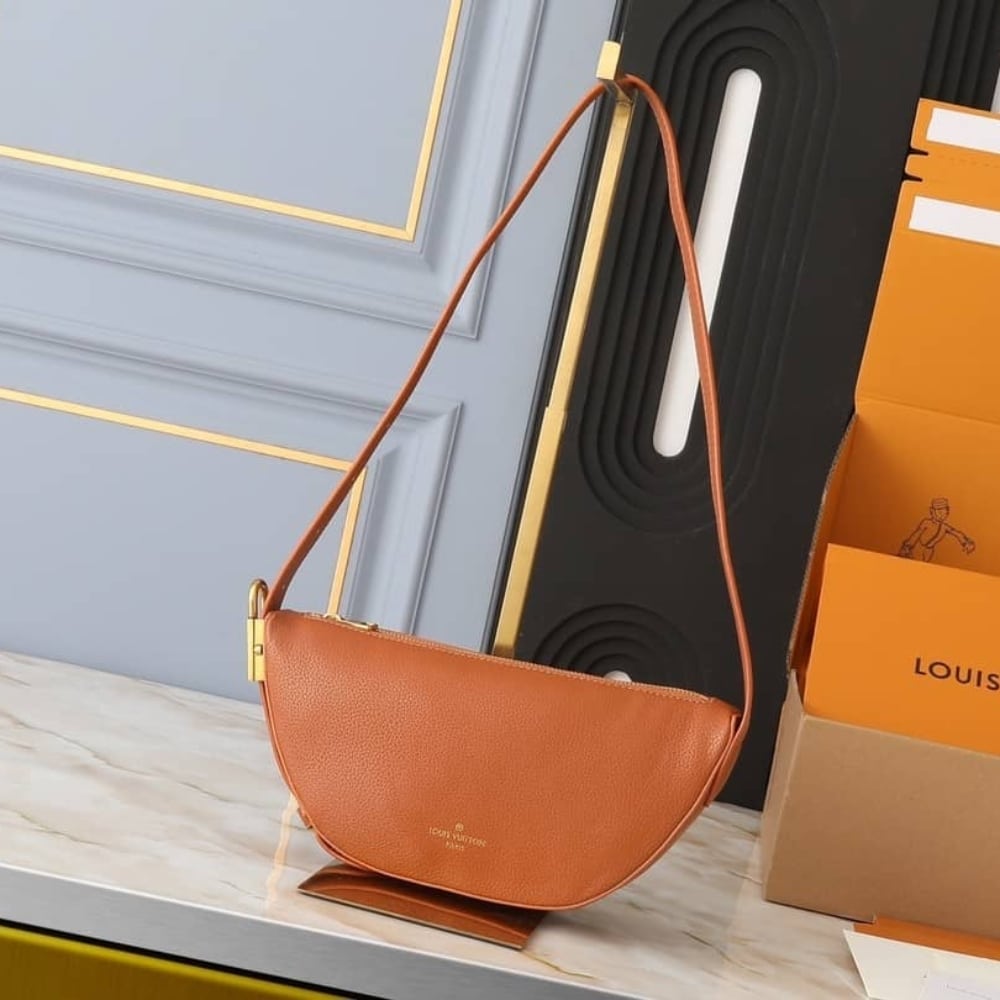 Louis Vuitton Low Key Leather Bumbag Cognac 28Cm M83546 - Image 2