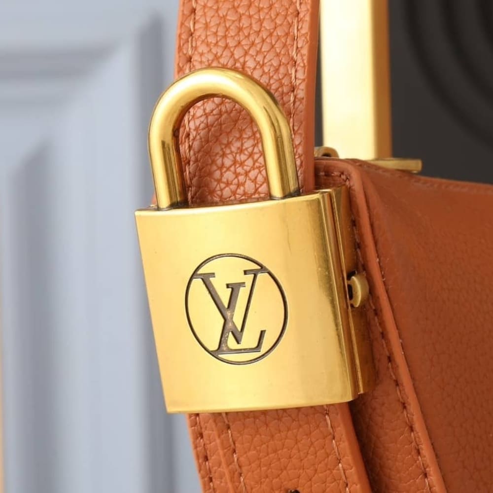 Louis Vuitton Low Key Leather Bumbag Cognac 28Cm M83546 - Image 5