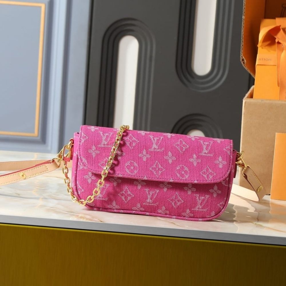 Louis Vuitton Wallet On Chain Ivy Monogram Denim Fuchsia 23Cm - Image 2