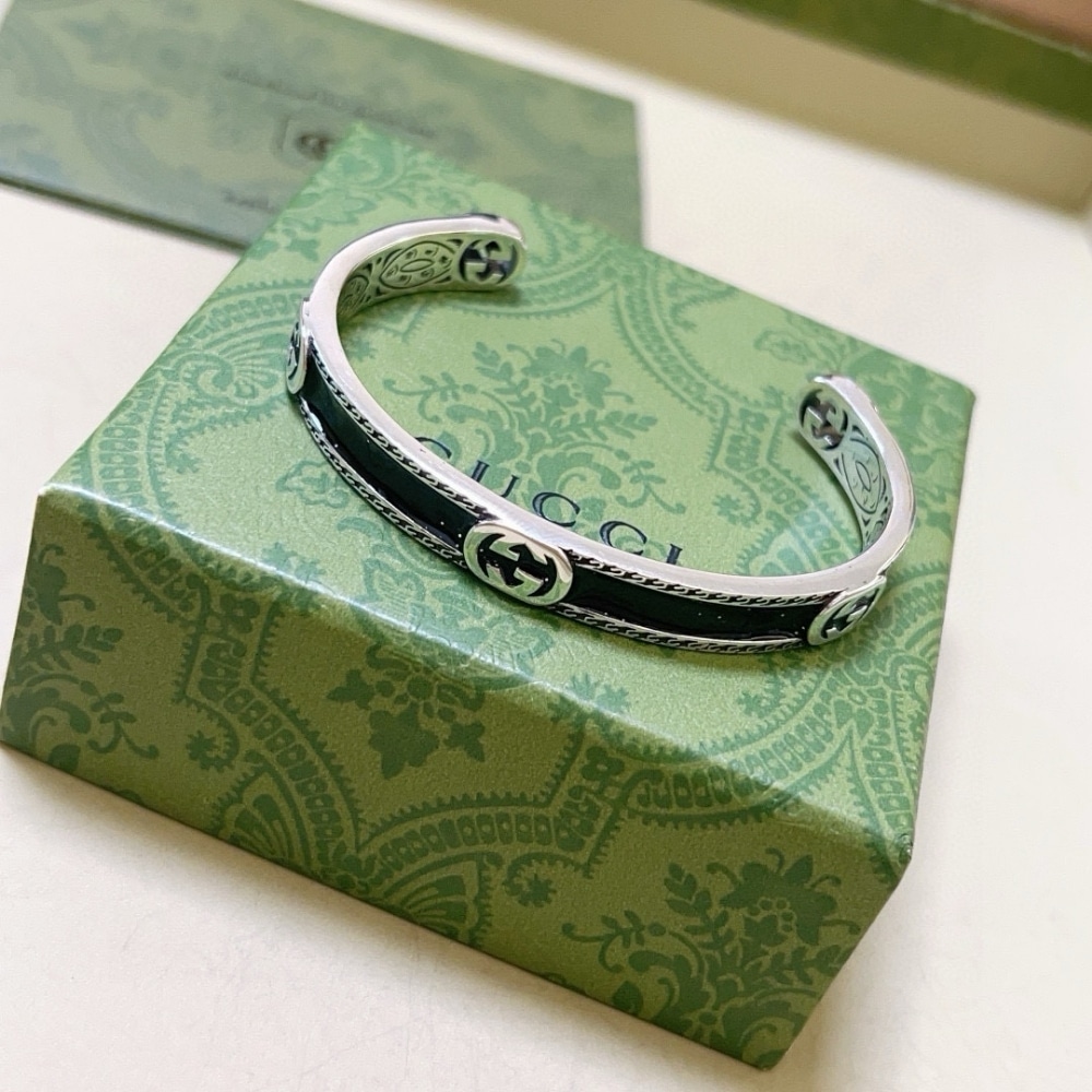 Gucci Interlocking Sterling Silver Cuff Bracelet Black - Image 2