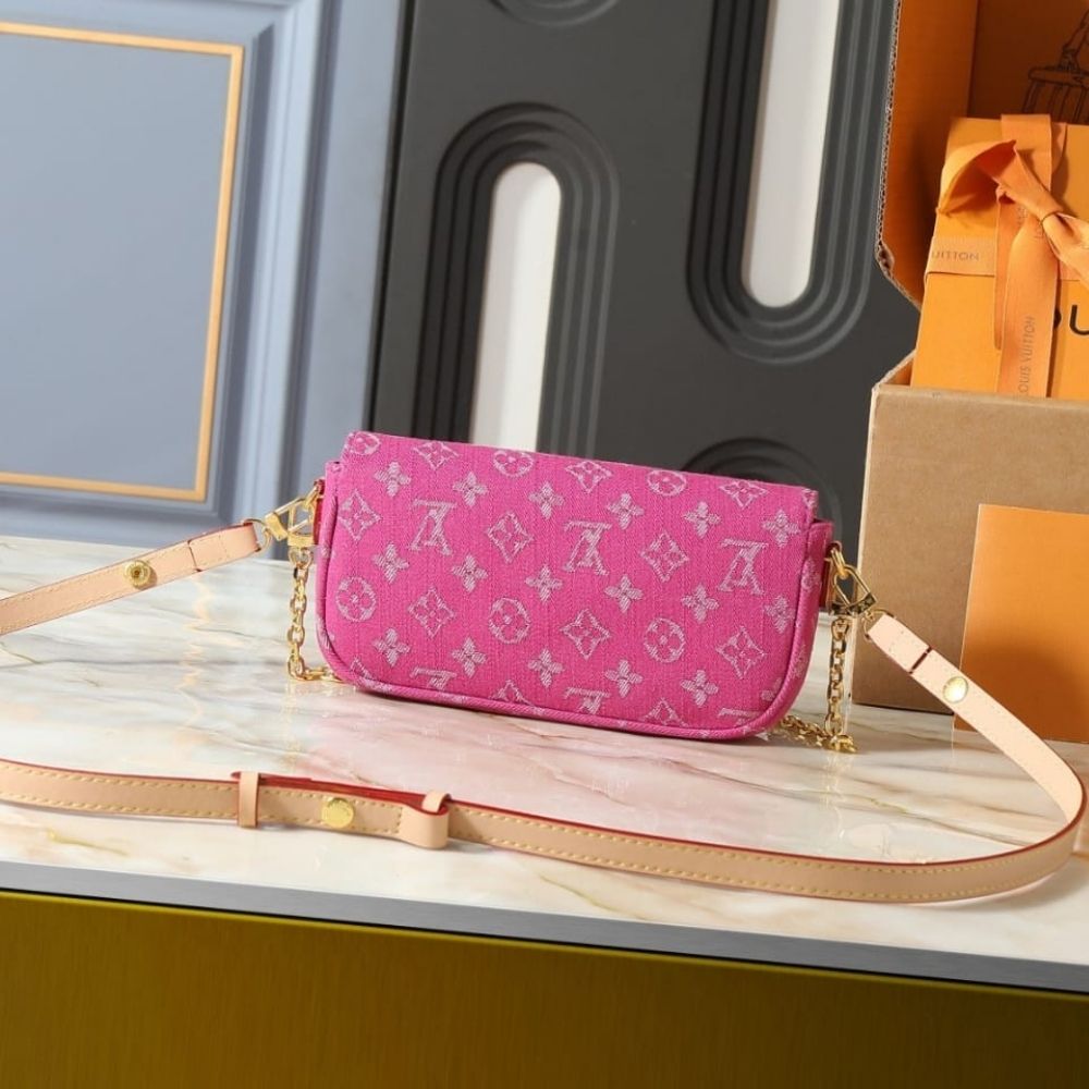 Louis Vuitton Wallet On Chain Ivy Monogram Denim Fuchsia 23Cm - Image 4