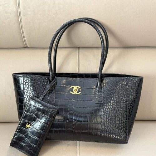 Alternative view of Chanel Executive Cerf Large Embossed Pattern Tote Bag Black 35cm