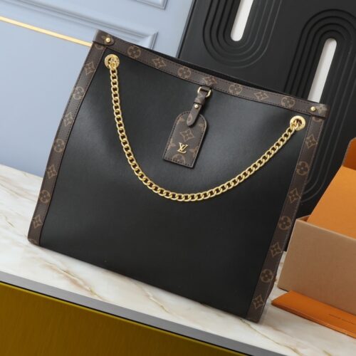 Alternative view of Louis Vuitton Nova MM Leather Shoulder Bag Black 37Cm M13137