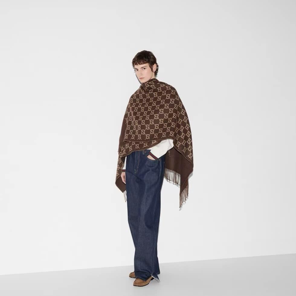 Gucci GG Wool Jacquard Cape Brown And Beige 140Cm 817831 3G200 2579 - Image 4