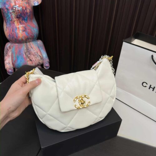 Alternative view of Chanel 19 Large Smooth Leather Hobo Bags White 28cm