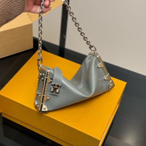 Alternative view of Louis Vuitton Slim Trunk Leather Shoulder Bag Gris Trianon 23Cm M12596