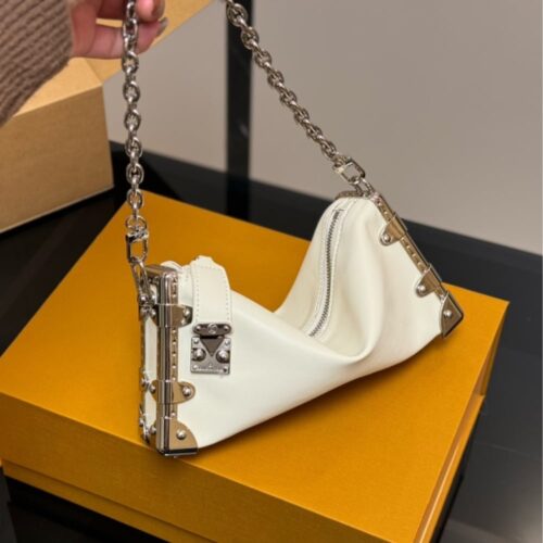 Alternative view of Louis Vuitton Leather Slim Trunk Bag White 23Cm