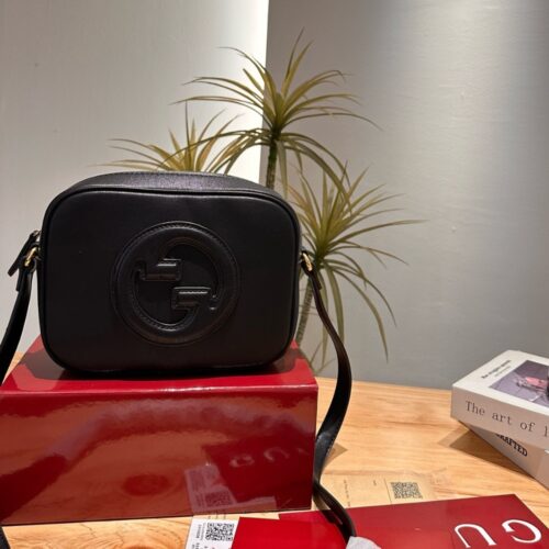 Alternative view of Gucci Blondie Mini Leather Shoulder Bag Black 20Cm 820429 Aaedb 1000