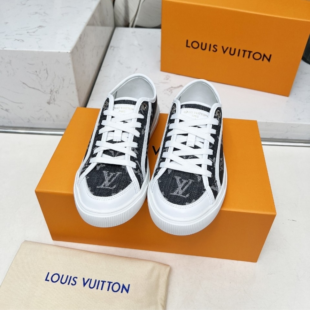 Louis Vuitton Lagoon Denim Sneaker Grey 1Agygk - Image 3