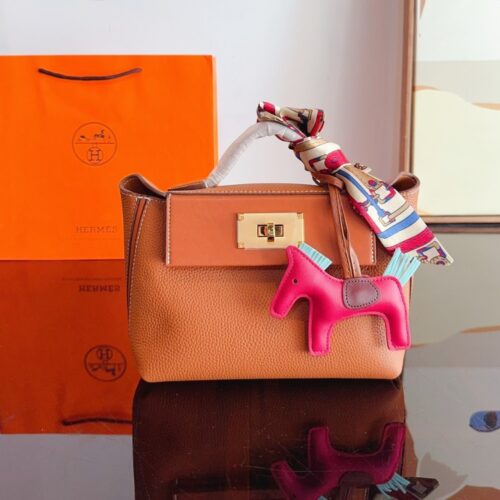 Alternative view of Hermès Kelly 24/24 Gold Hardware Evercolor Handbag Gold 21Cm
