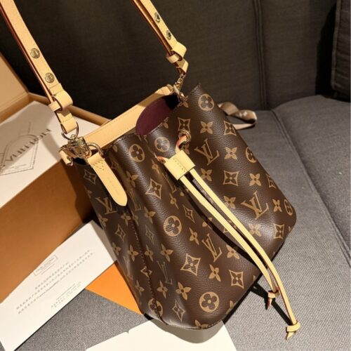 Alternative view of Louis Vuitton Néonoé BB Monogram Canvas Bucket Bag Brown 20Cm M46581