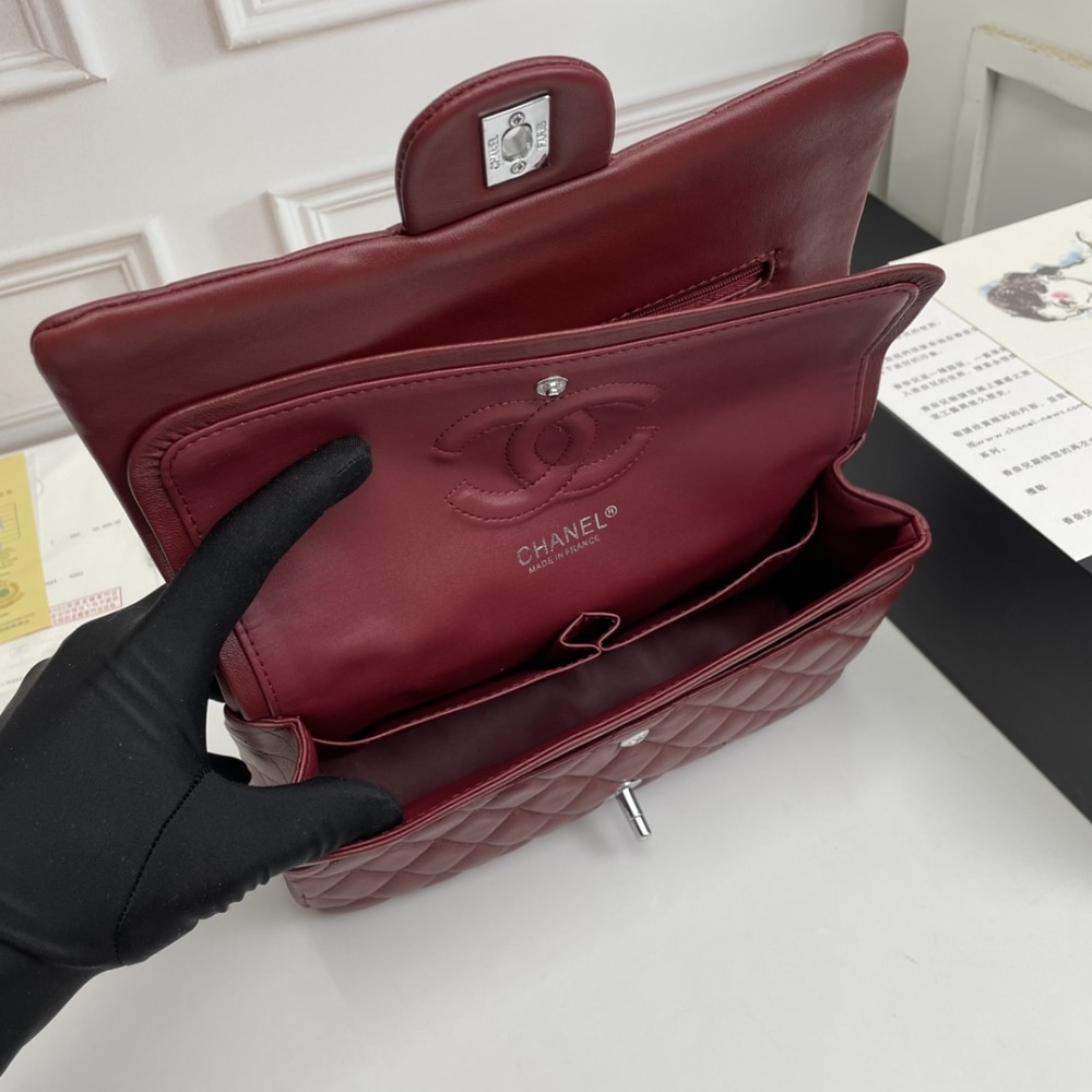 Chanel Classic Medium Smooth Leather Flap Bags Plum Red 25cm - Image 4