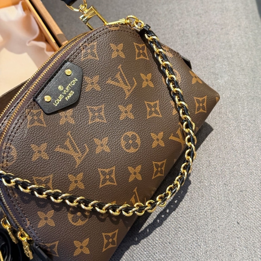 Louis Vuitton Be Alma Monogram Canvas Shoulder Bag Brown Black 20Cm M12996 - Image 4