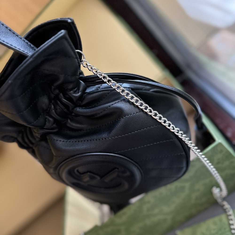 Gucci Blondie Mini Leather Bucket Bag Black 19Cm 760313 Aacp7 1000 - Image 3