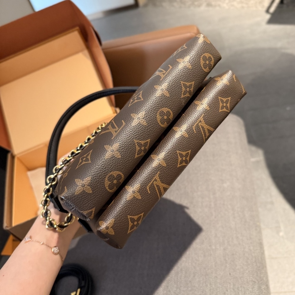 Louis Vuitton Be Alma Monogram Canvas Shoulder Bag Brown Black 20Cm M12996 - Image 5