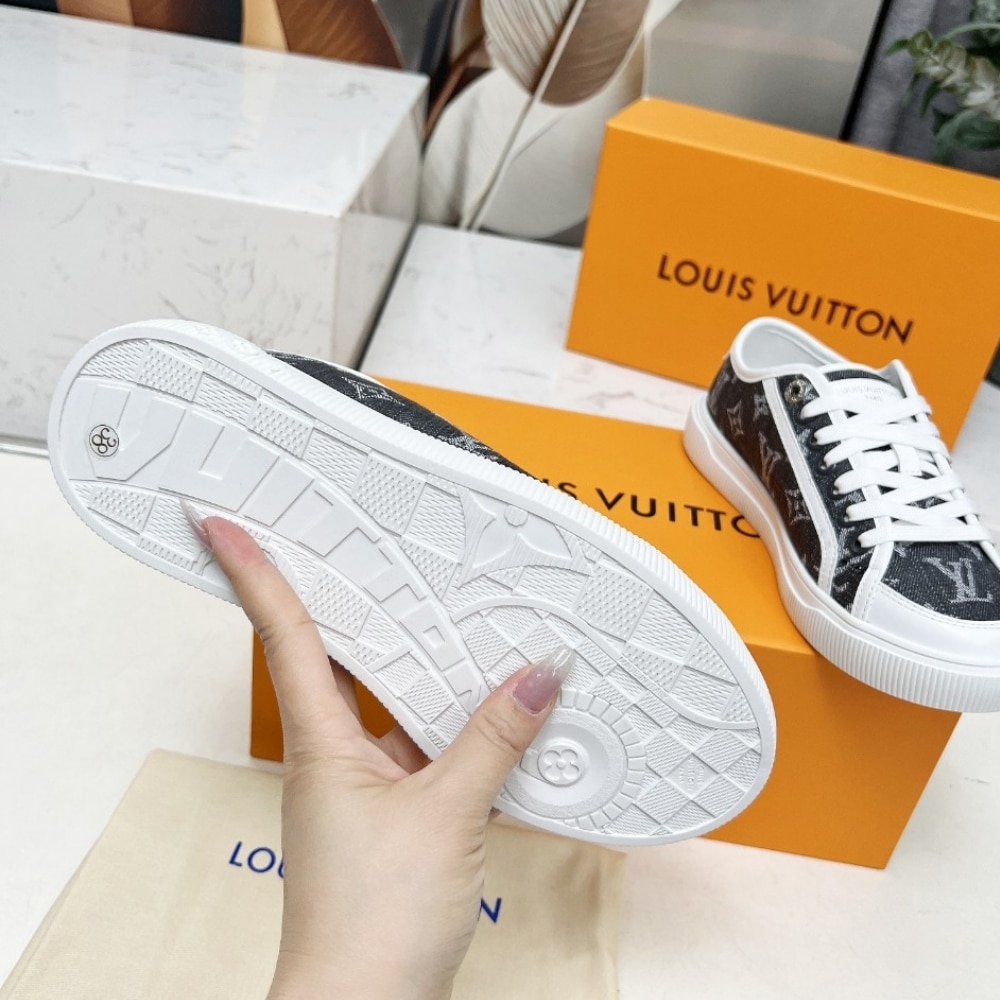 Louis Vuitton Lagoon Denim Sneaker Grey 1Agygk - Image 5