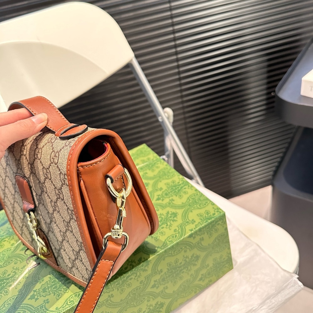 Gucci GG Emblem Mini GG Monogram Shoulder Bag Beige And Brown 20Cm 815211 Fad6L 9758 - Image 4